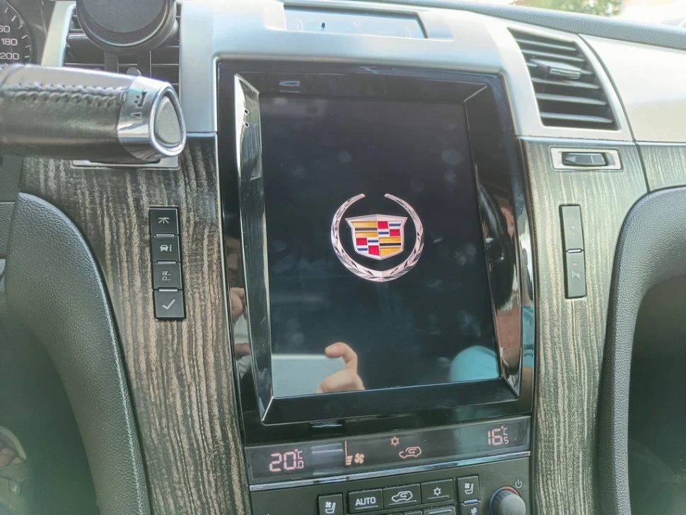 Штатная магнитола Tesla style Teyes TPRO 2 4/64 Cadillac Escalade GMT900 3 (2006-2014)